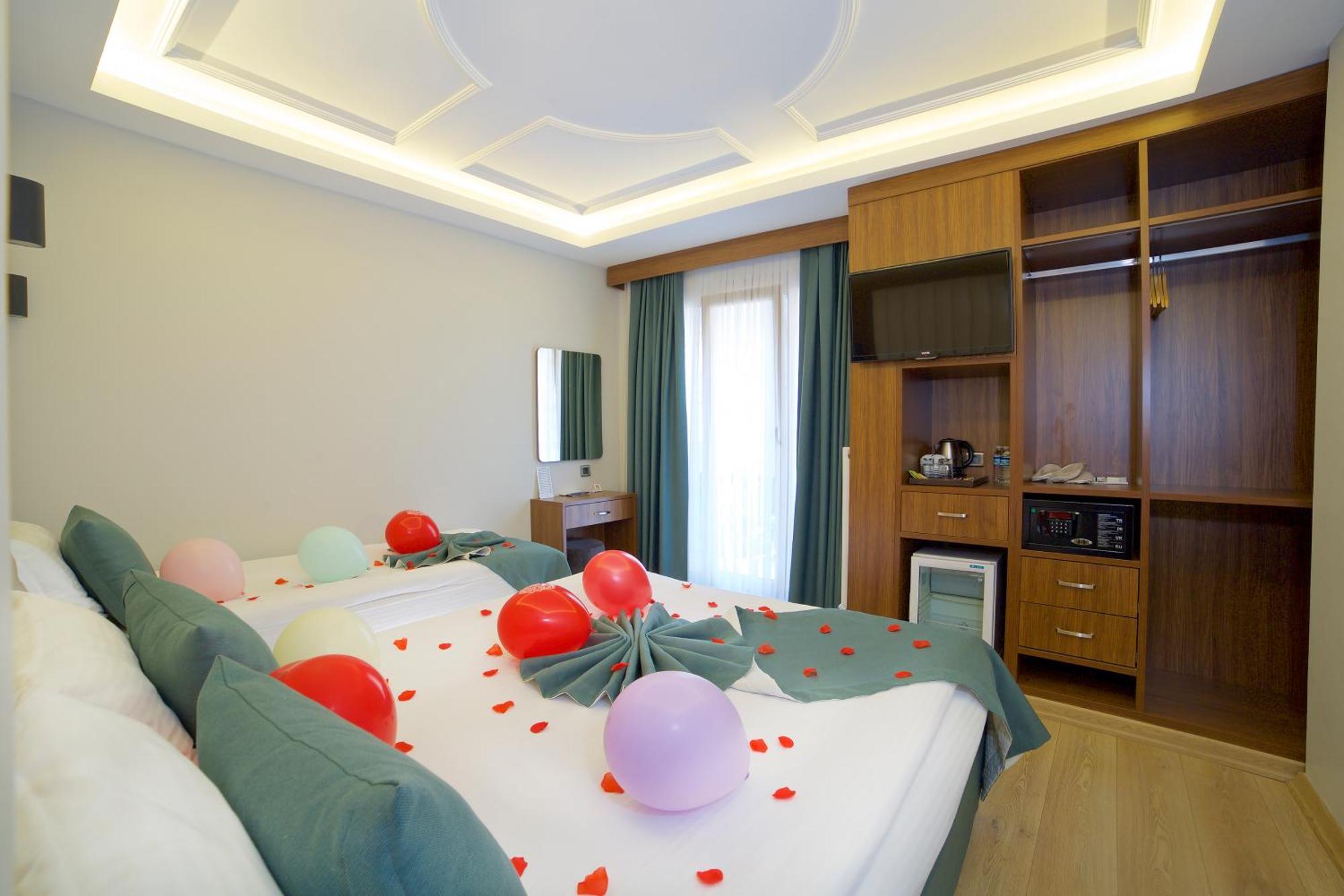 Готель Black Tulip 4*